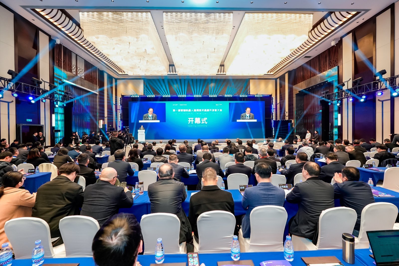 ׌ܙC(j)ͨüg(sh)_l(f)ߴ(hu)ڰʏ_Ļ